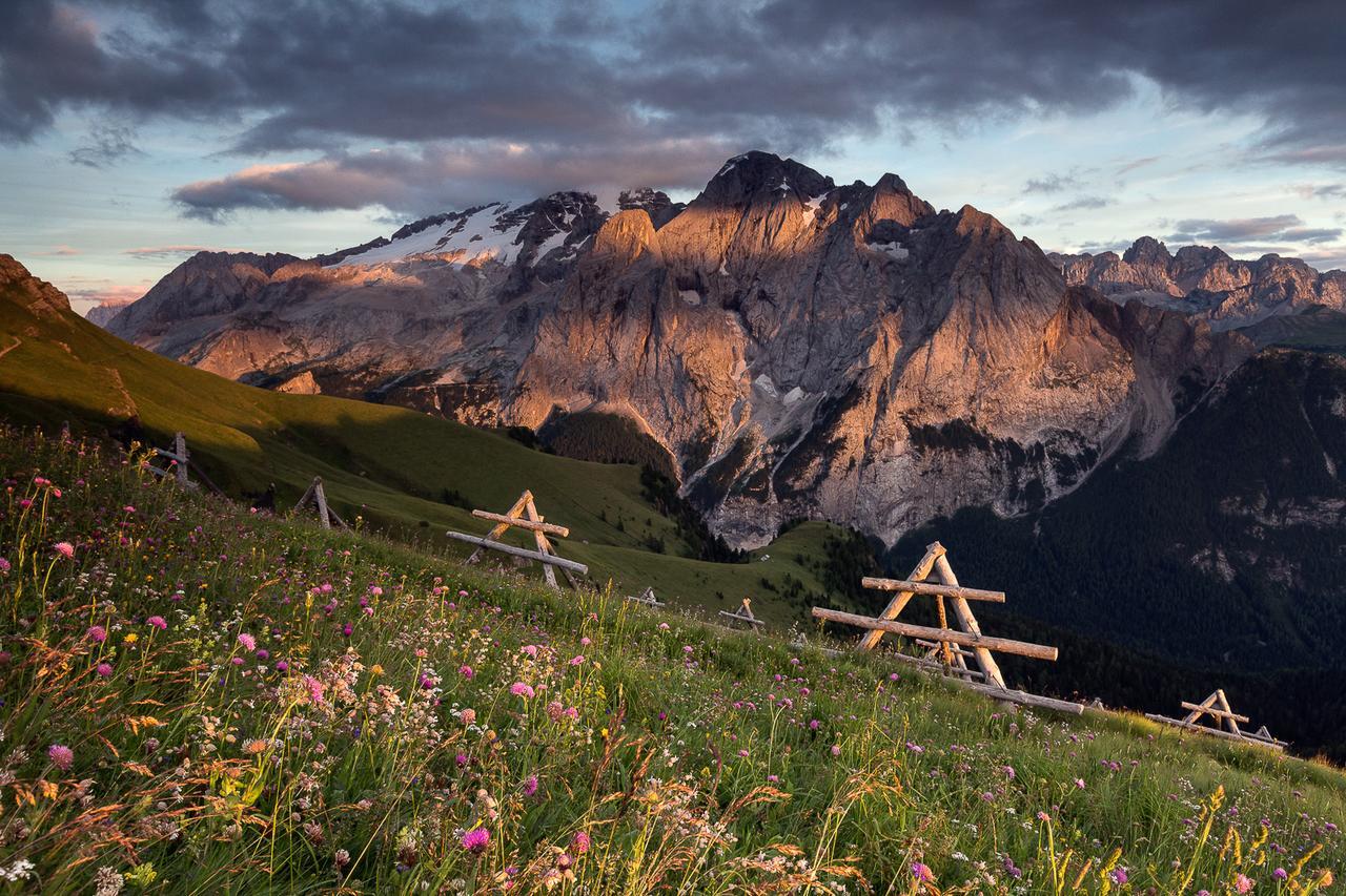 Rifugio Sass Bece Hotel กานาเซย์ ภายนอก รูปภาพ